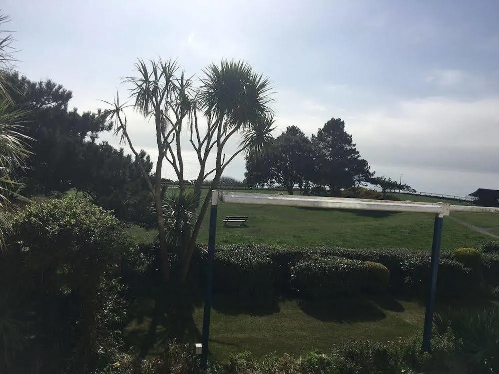 Hotel Riviera By The Sea Bournemouth 2*,