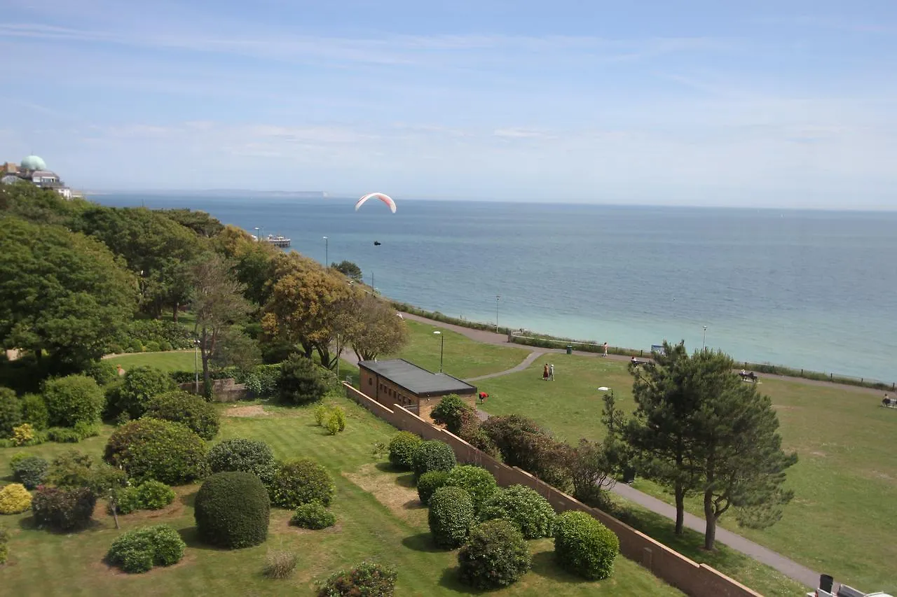 Hotel Riviera By The Sea Bournemouth
